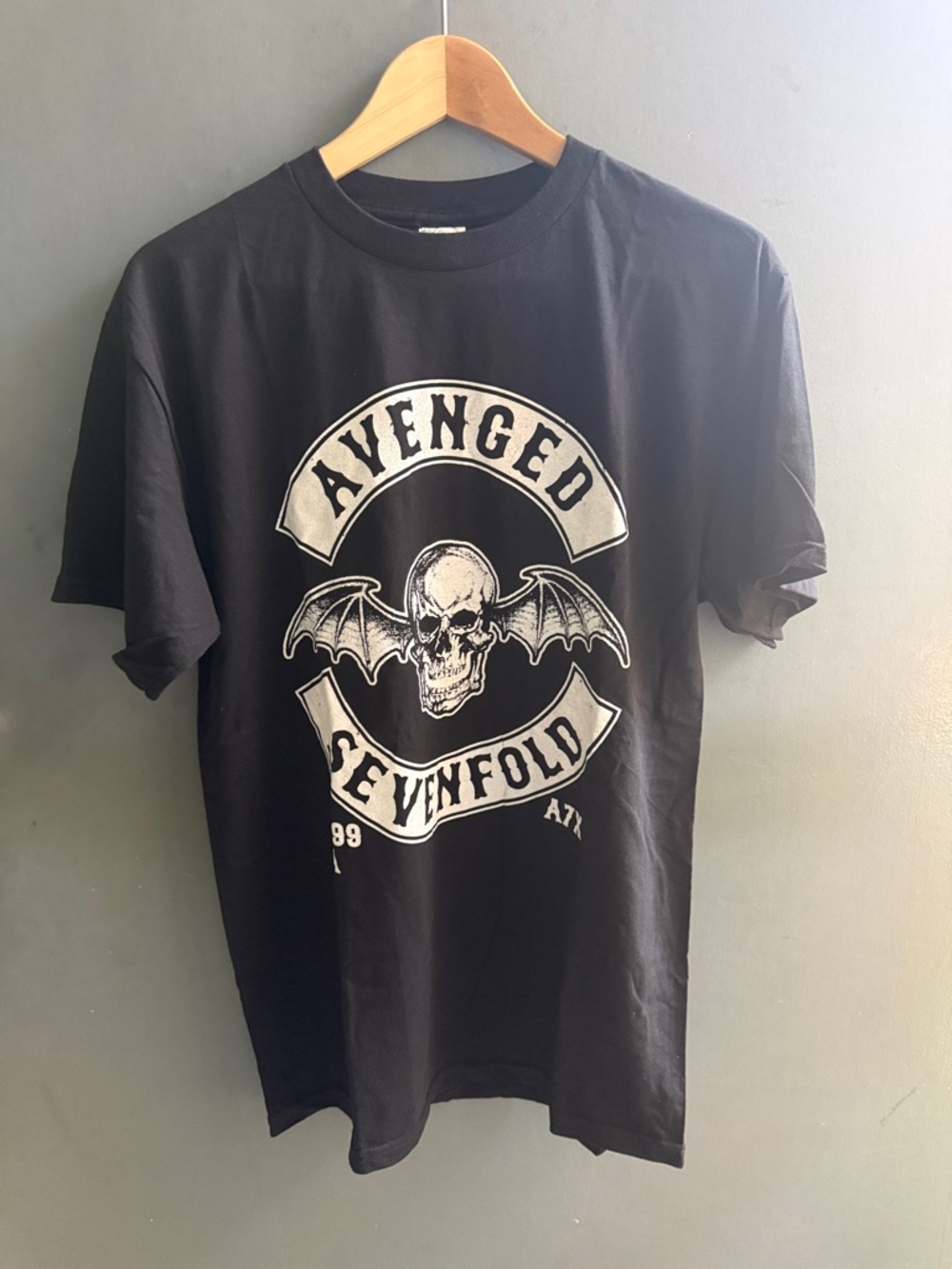 Avenged Sevenfold Skull Bat Wing Graphic T Shirt Black size Medium